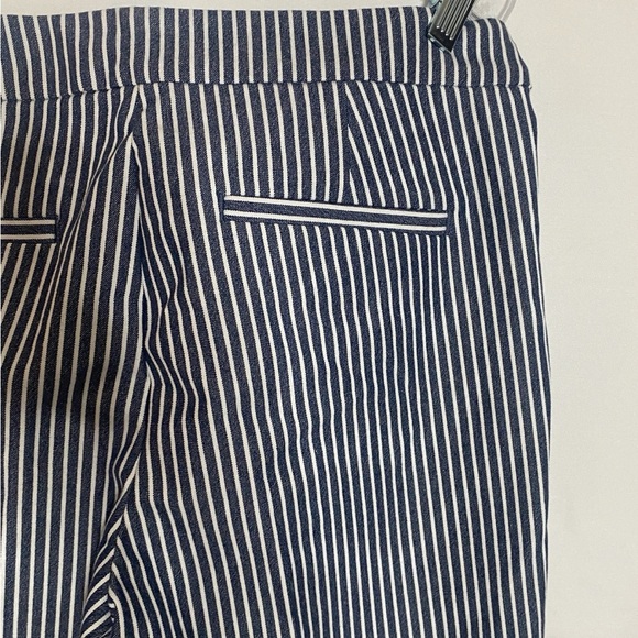 LOFT Striped Navy and White Cropped Pants Stretchy THE RIVERA SLIM runs big - Picture 6 of 9